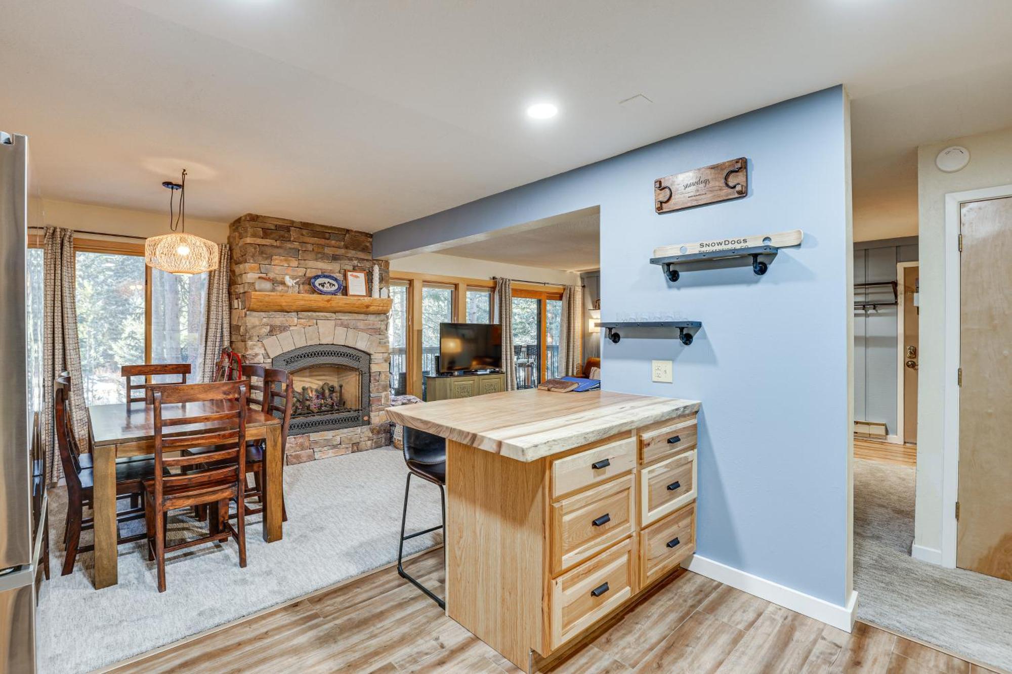 Snowdogs Breck Condo With Fireplace Walk To Lifts Breckenridge Eksteriør billede